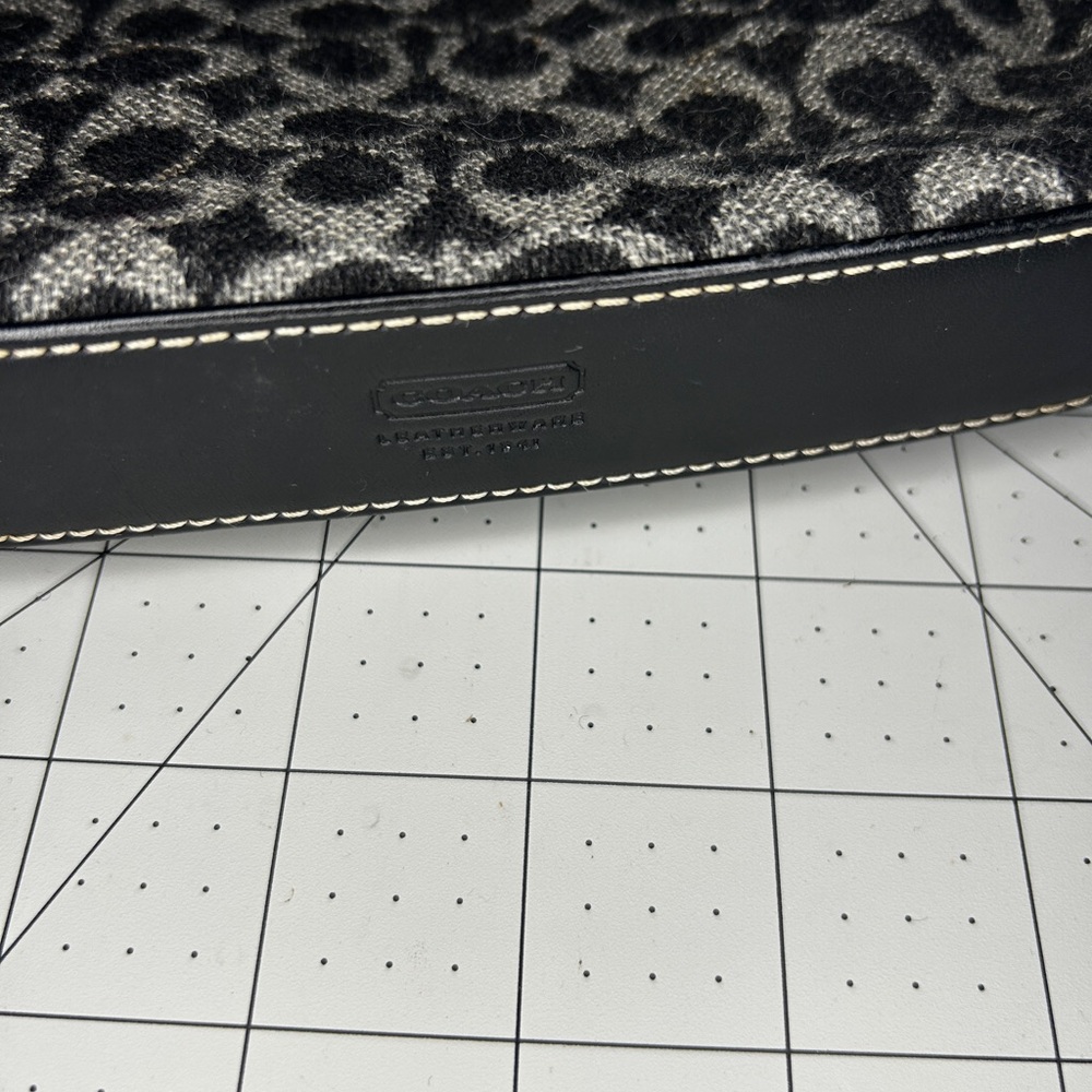 Coach Vintage Wool Mini Black and Gray Signature Bag - Picture 6 of 11
